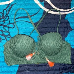 Xhilaration bikini (TOP ONLY)